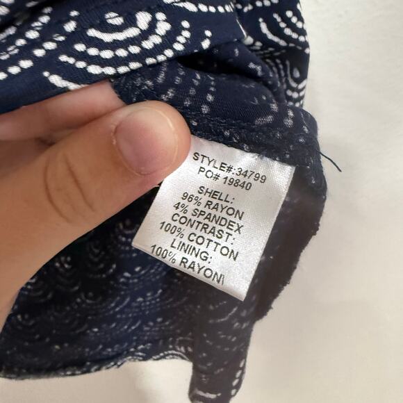 NWT Skies Are Blue Delila Embroidered Split Neck Knit Top Boho Size Small - Picture 5 of 5